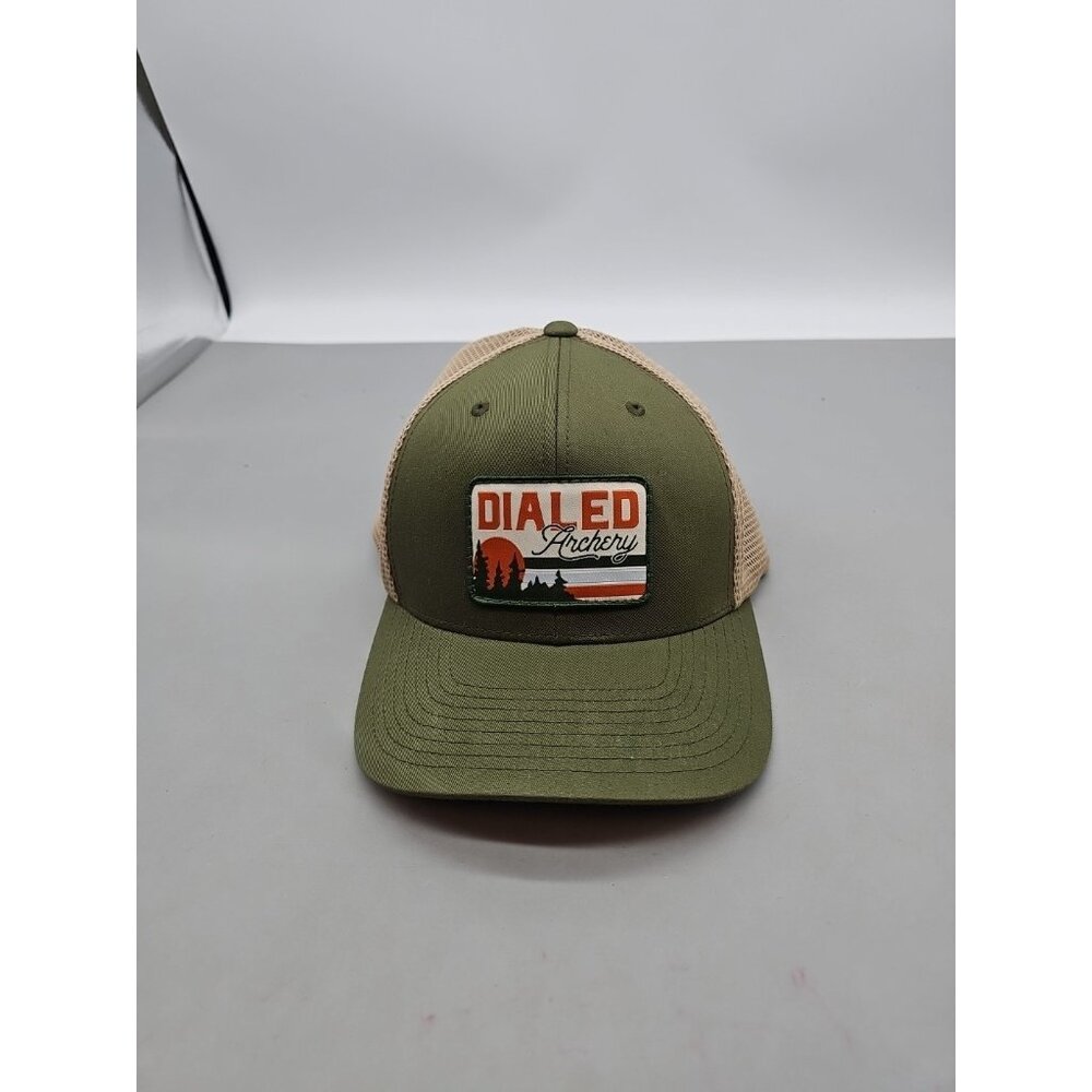 Mend Archery Snapback Hat Adjustable Green EUC